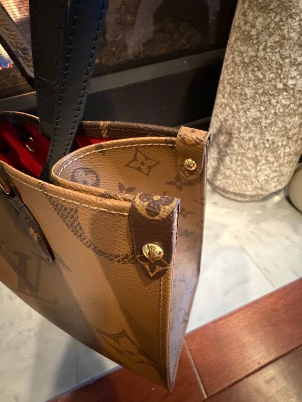 Louis Vuitton OnTheGo PM Reverse Monogram Tote – Brown | Statement Piece - Picture 8 of 15